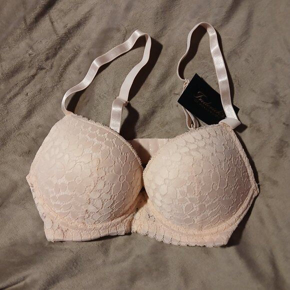 Frederick's of Hollywood Other - Frederick's of Hollywood Women's Valerie Padded Push Up Contour Bra 34C …